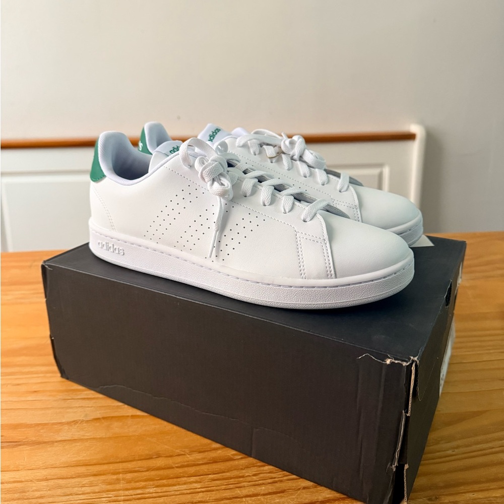 Adidas Advantage White and Green Sneakers